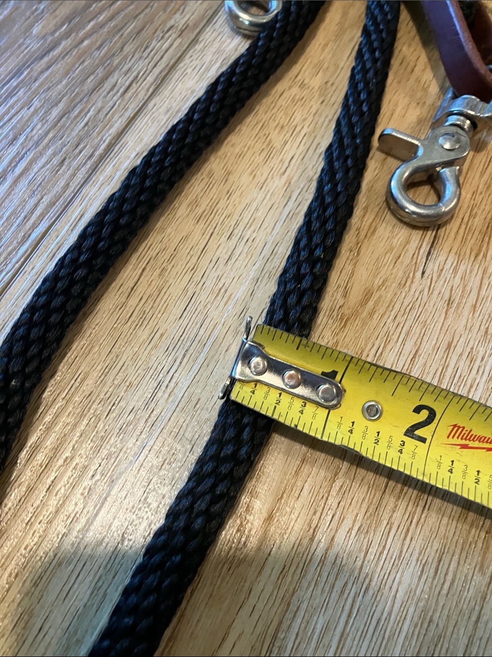 Weaver 8’ roper reins with scissor snaps - Picture 4 of 4